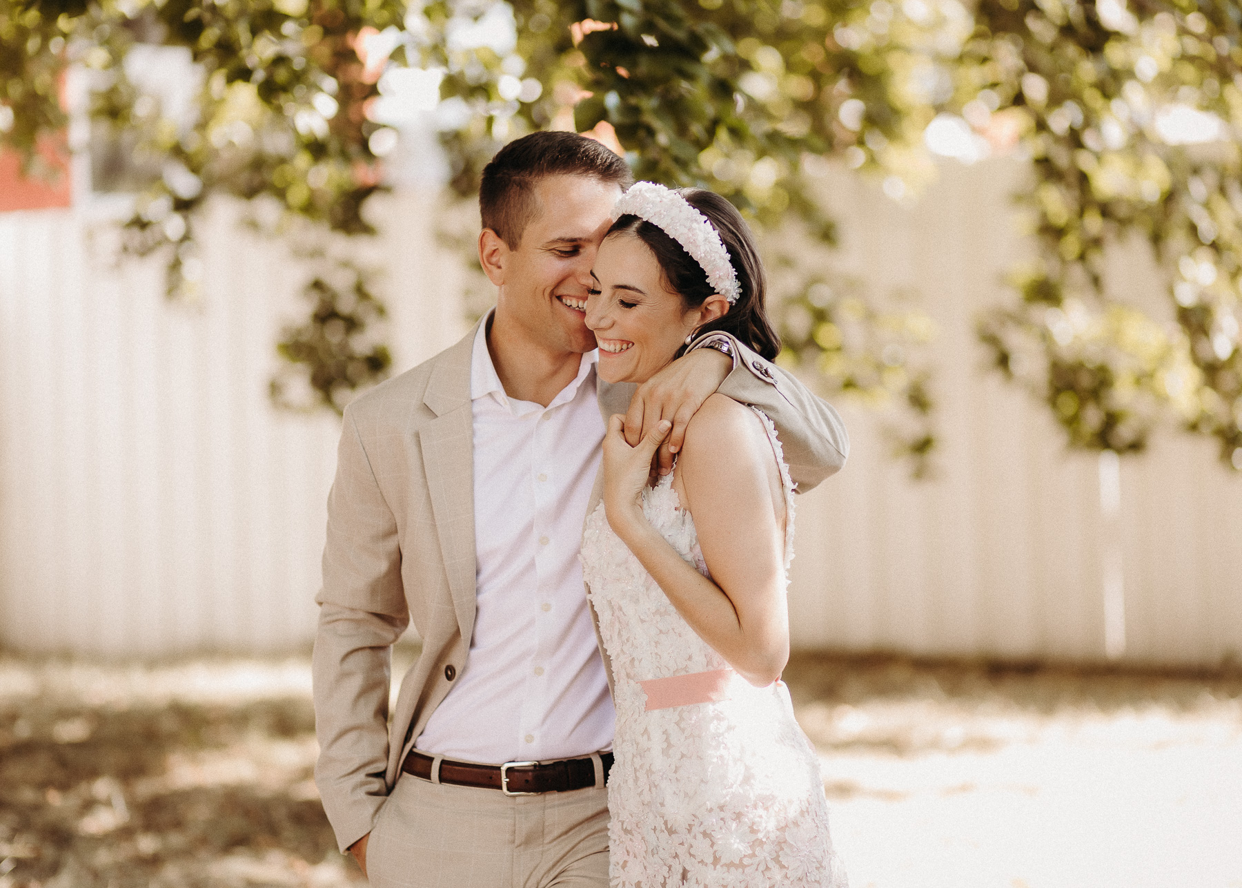 Brautpaar Fotoshooting auf Schloss Hohenprießnitz bei Bad Düben, Leipzig.