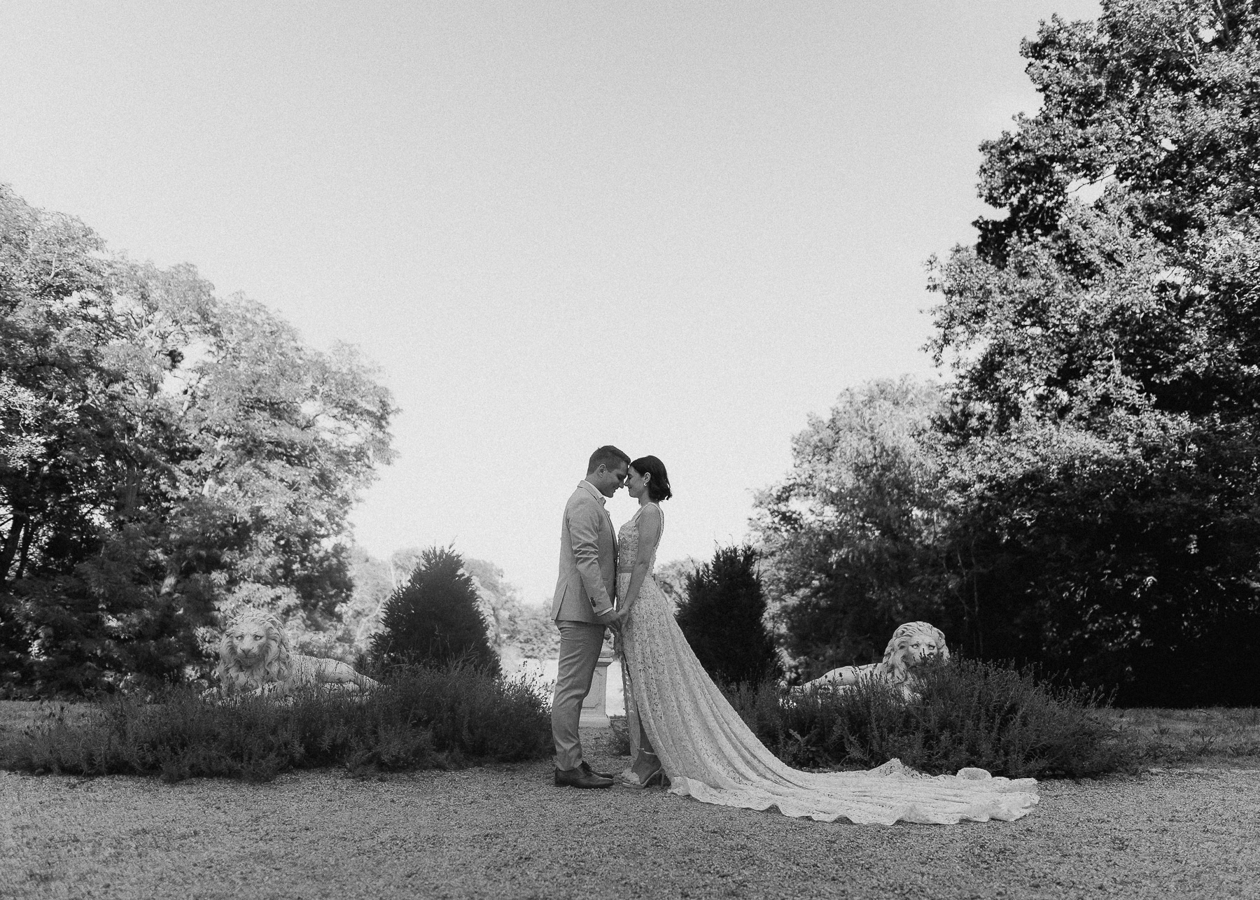 Brautpaar Fotoshooting auf Schloss Hohenprießnitz bei Bad Düben, Leipzig.