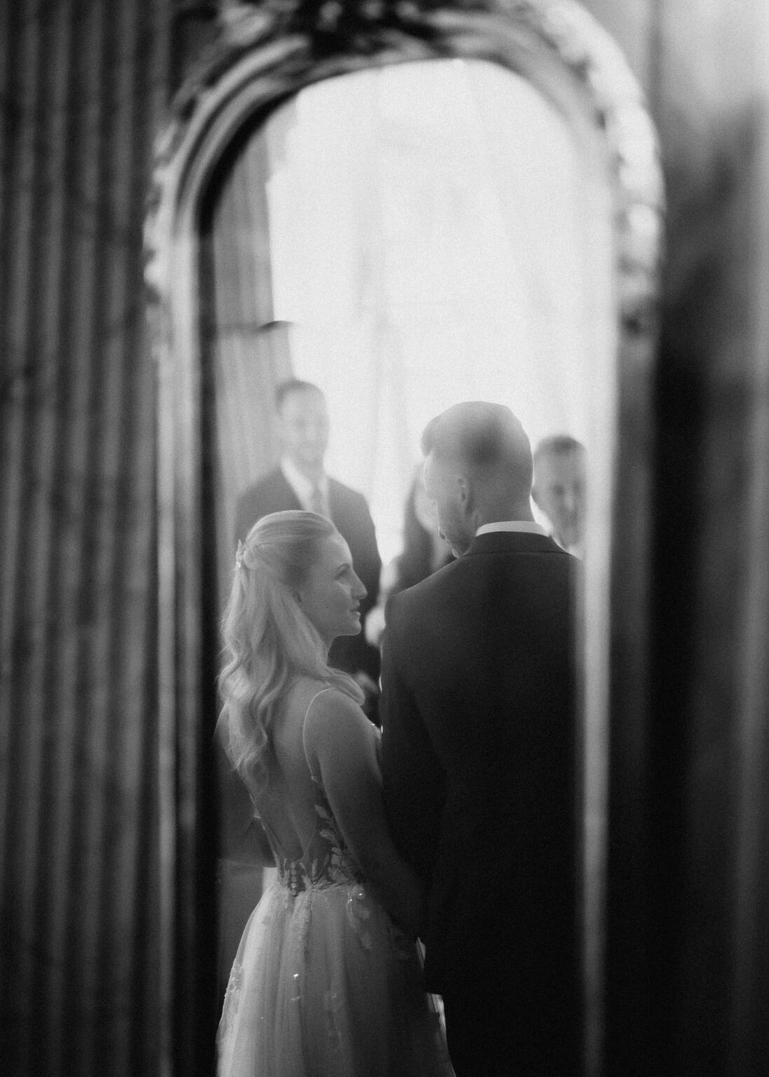 Emotionaler Moment bei der Trauung – Hochzeitsfotograf Leipzig